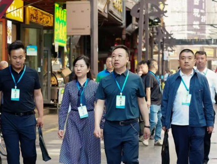 蘭州市城關(guān)區(qū)政協(xié)督辦牛肉拉面總部經(jīng)濟(jì)重點(diǎn)提案共商發(fā)展